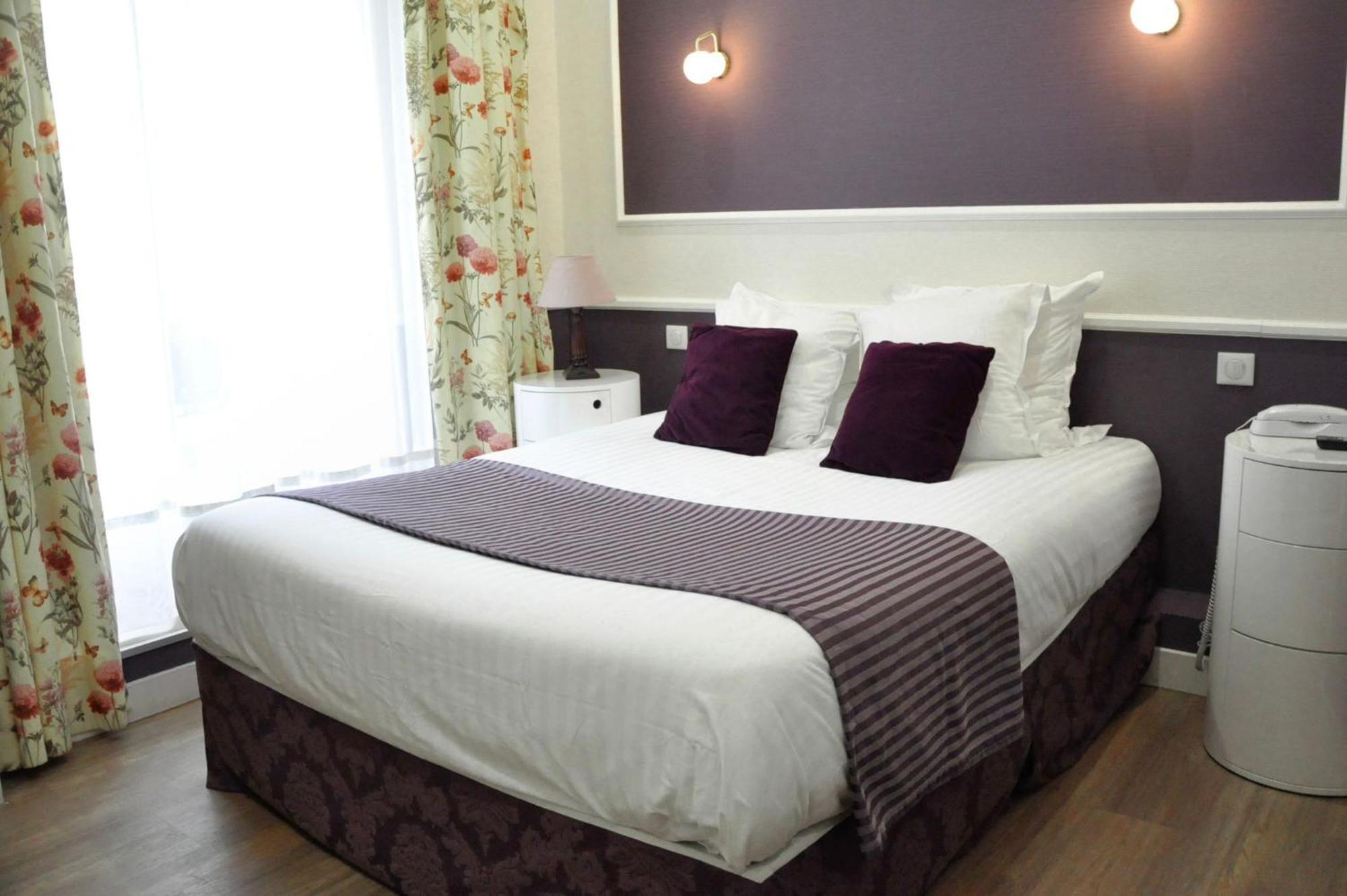 Hotel Des Arts - Cite Bergere Paryż Zewnętrze zdjęcie